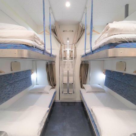 Train Hostel Hokutosei Tokyo Eksteriør bilde